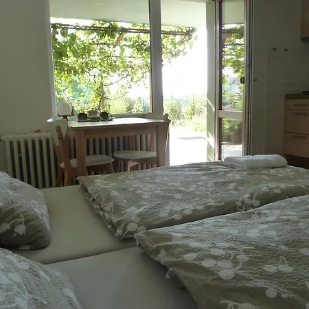 Ubytování v soukromí Vinohrady 73 *